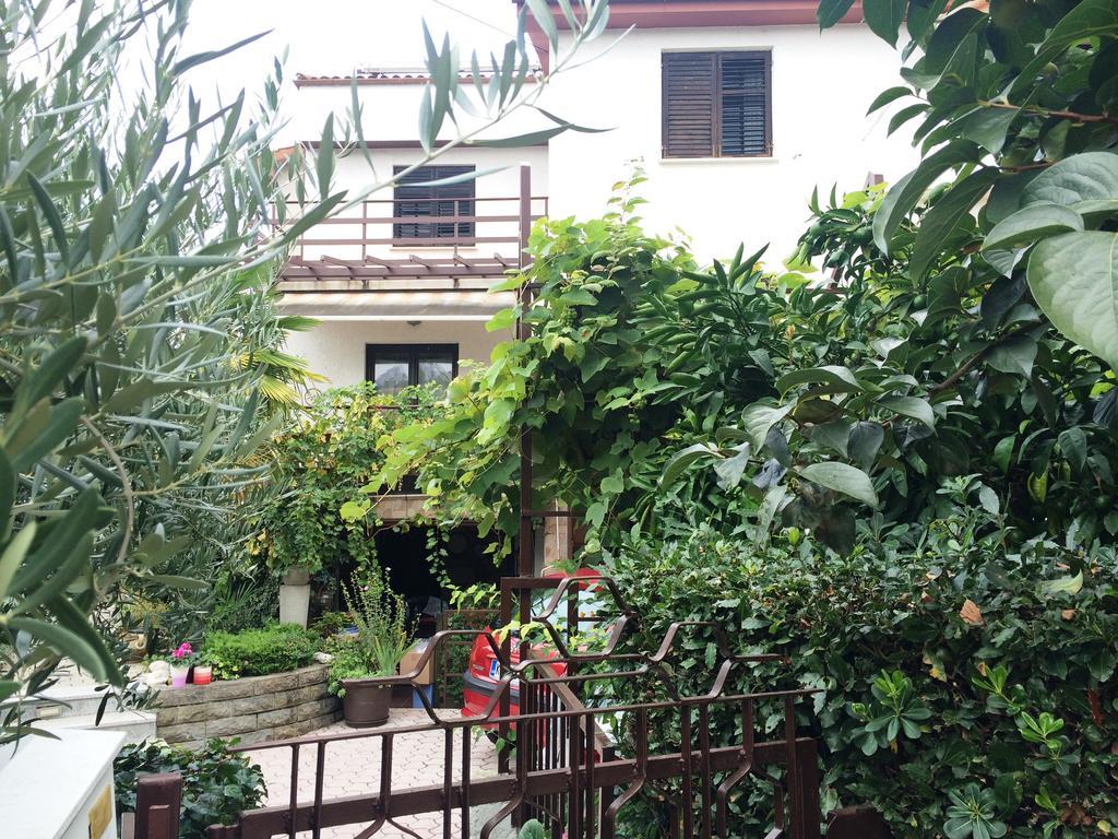 Apartments Petric Capodistria Esterno foto