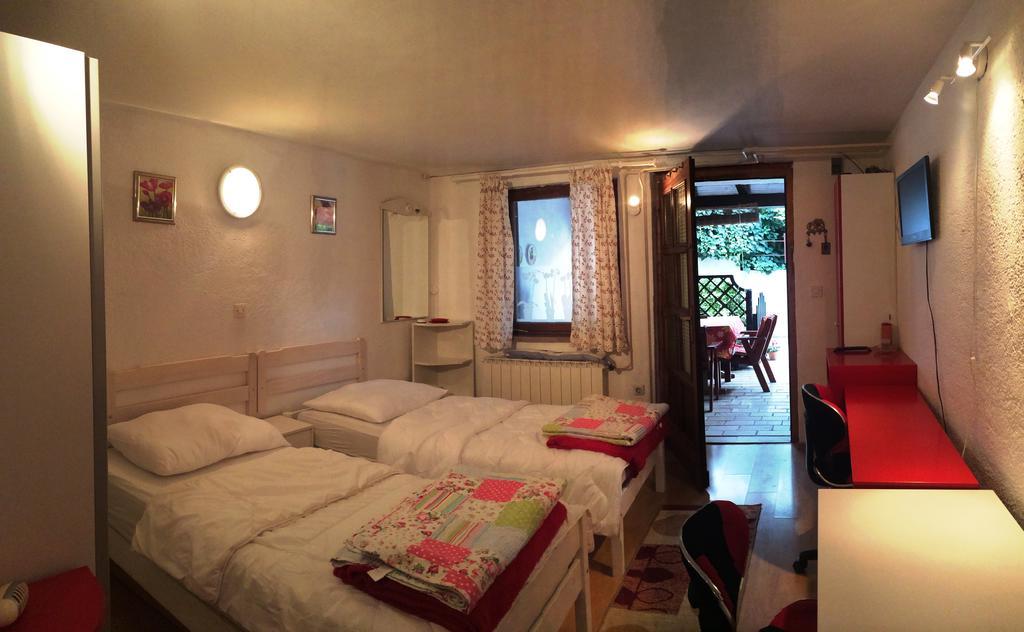 Apartments Petric Capodistria Esterno foto