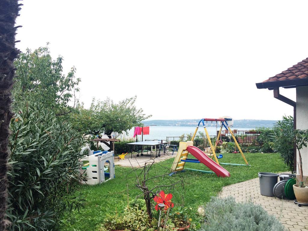 Apartments Petric Capodistria Esterno foto