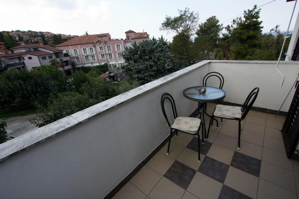 Apartments Petric Capodistria Esterno foto