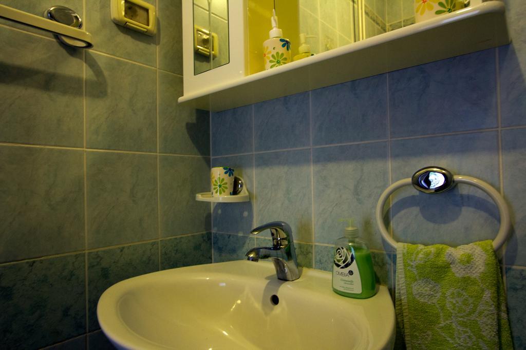 Apartments Petric Capodistria Esterno foto