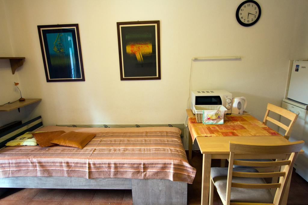 Apartments Petric Capodistria Esterno foto