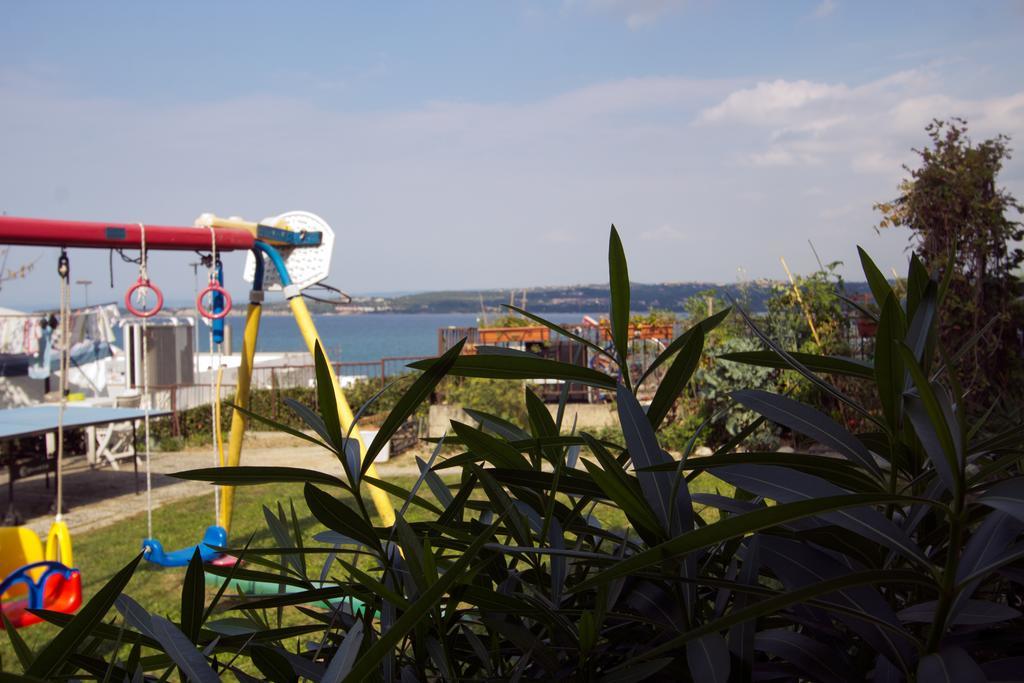 Apartments Petric Capodistria Esterno foto